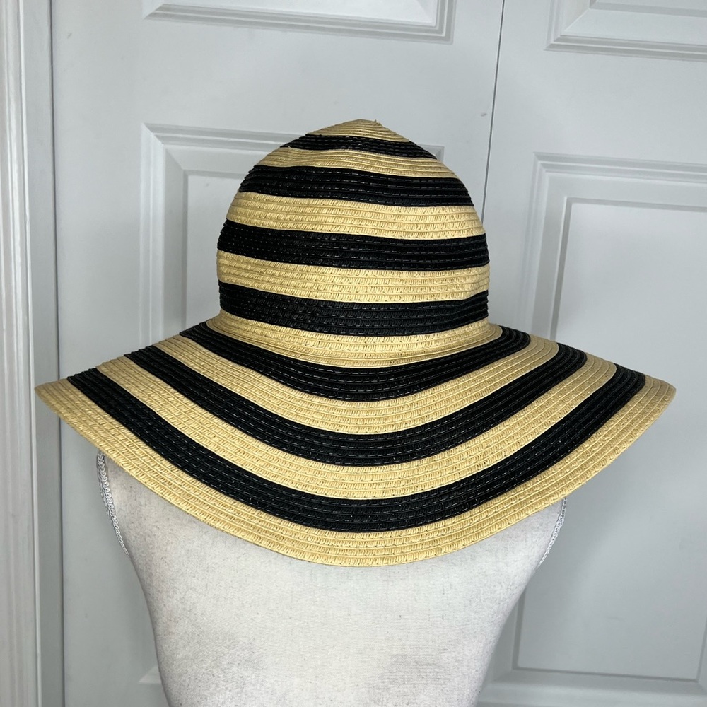 J. Crew Cream Black Striped Sun Hat Large Brim Floppy Beach Summer Paper Straw - Picture 2 of 7